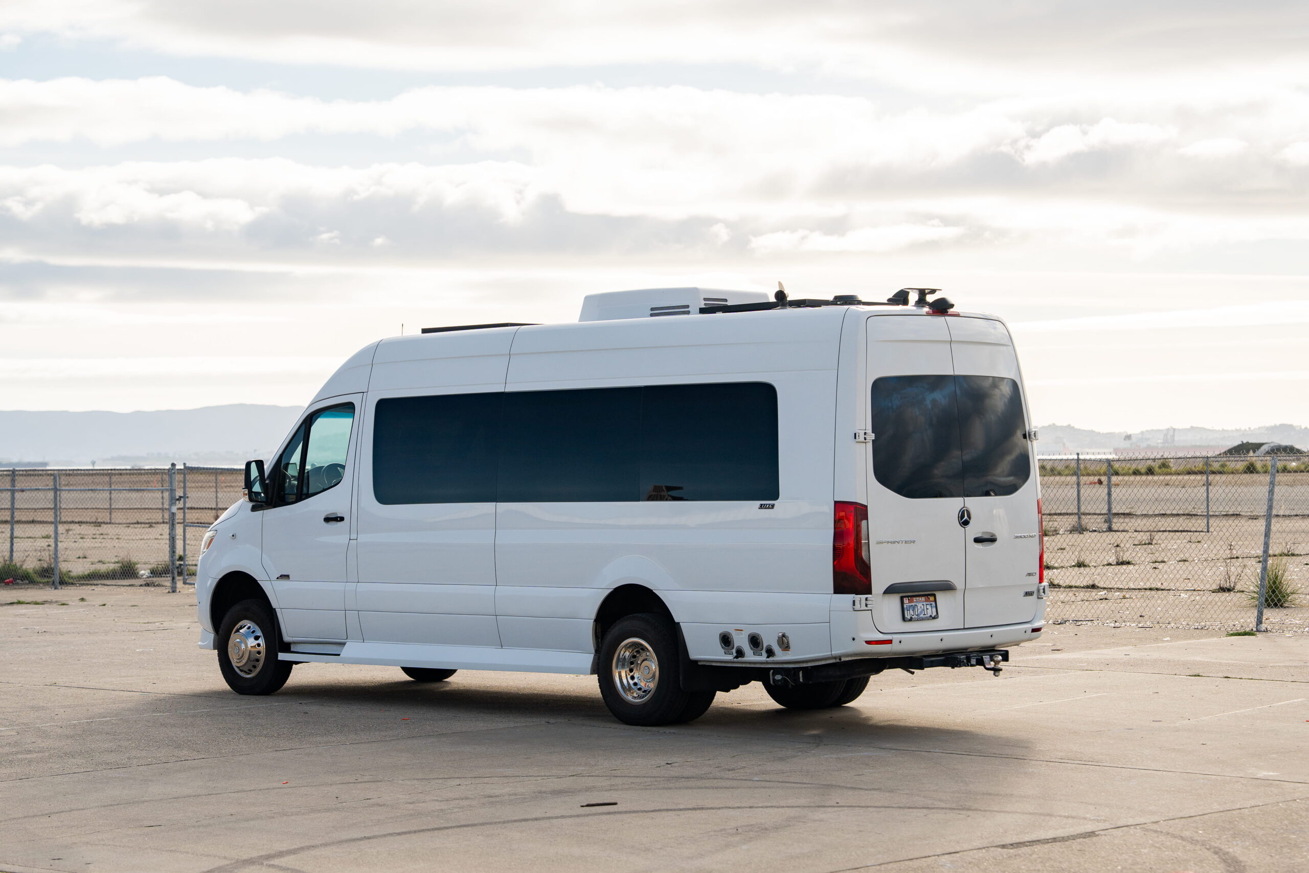 
								2023 Mercedes Benz Sprinter 3500 Luxe Edition full									