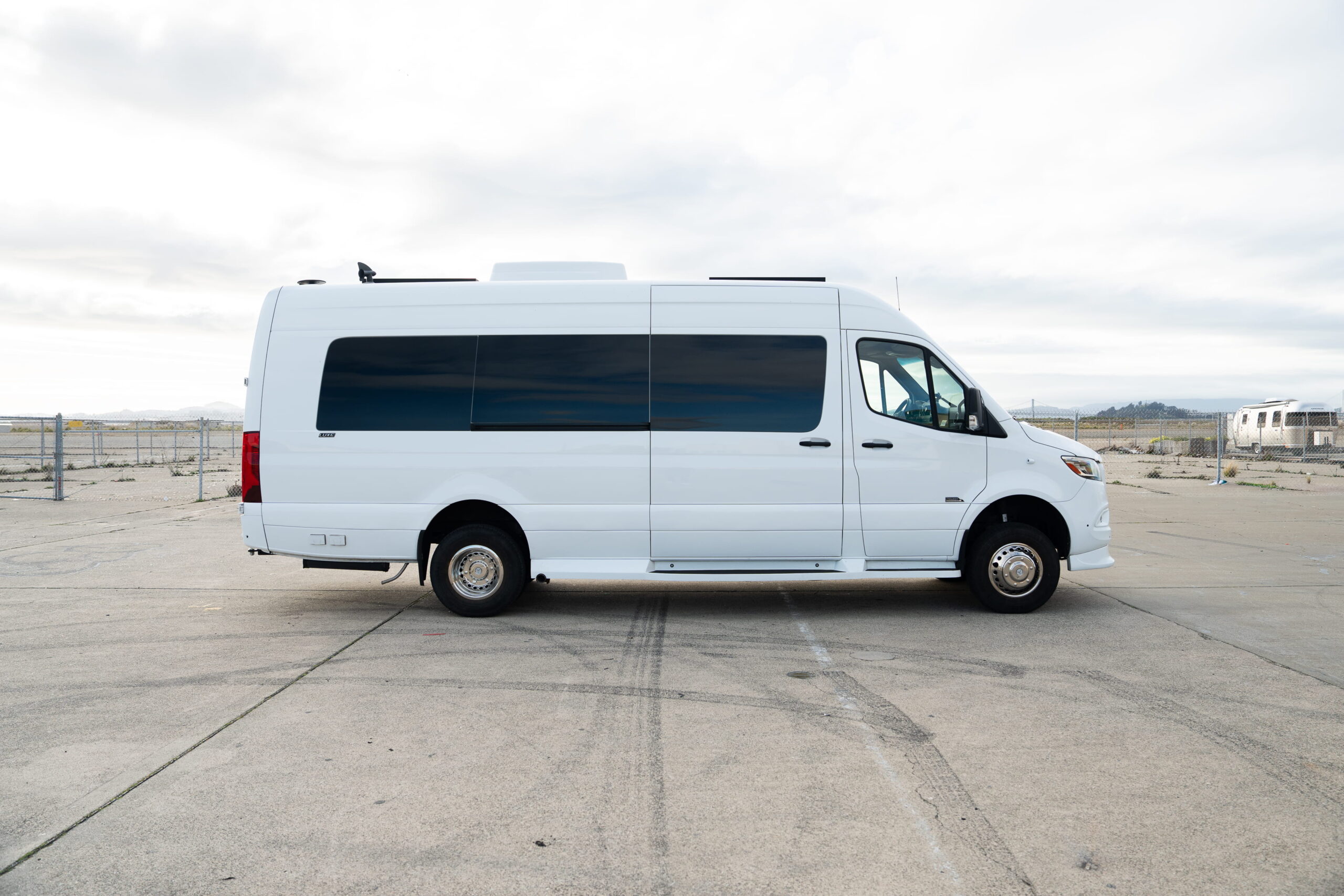 
								2023 Mercedes Benz Sprinter 3500 Luxe Edition full									