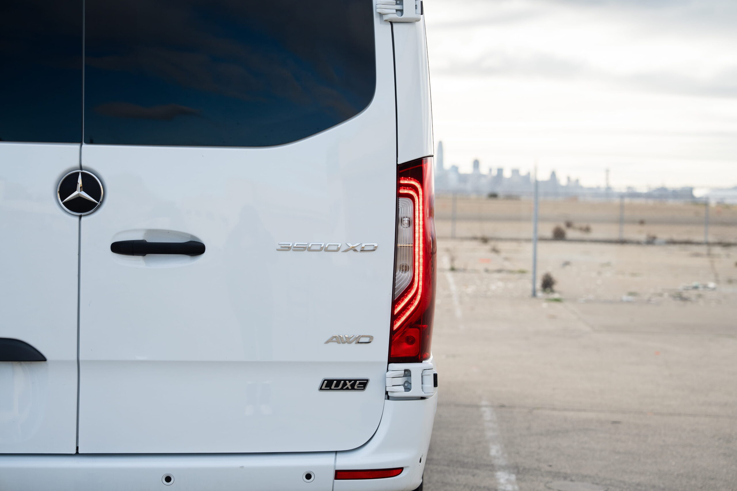 
								2023 Mercedes Benz Sprinter 3500 Luxe Edition full									