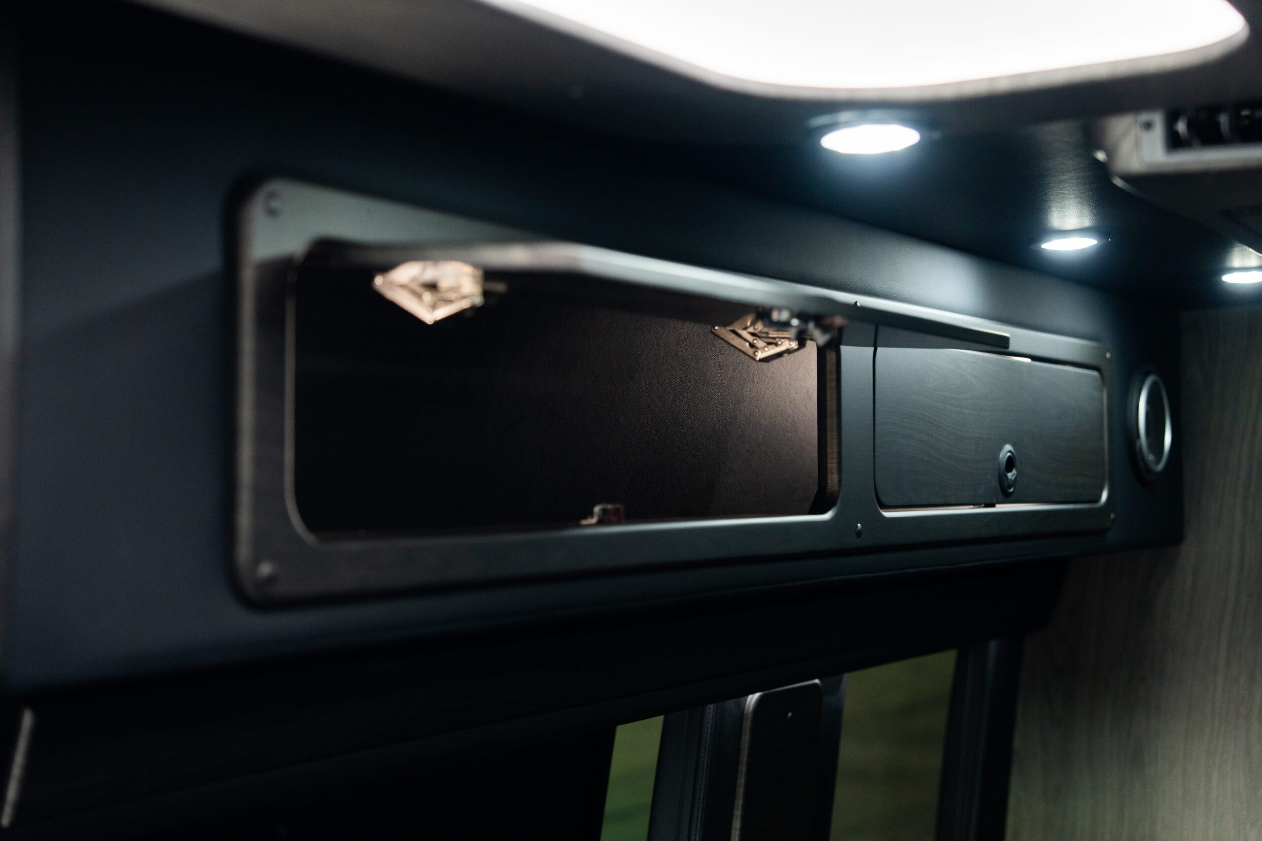 
								2023 Mercedes Benz Sprinter 3500 Luxe Edition full									