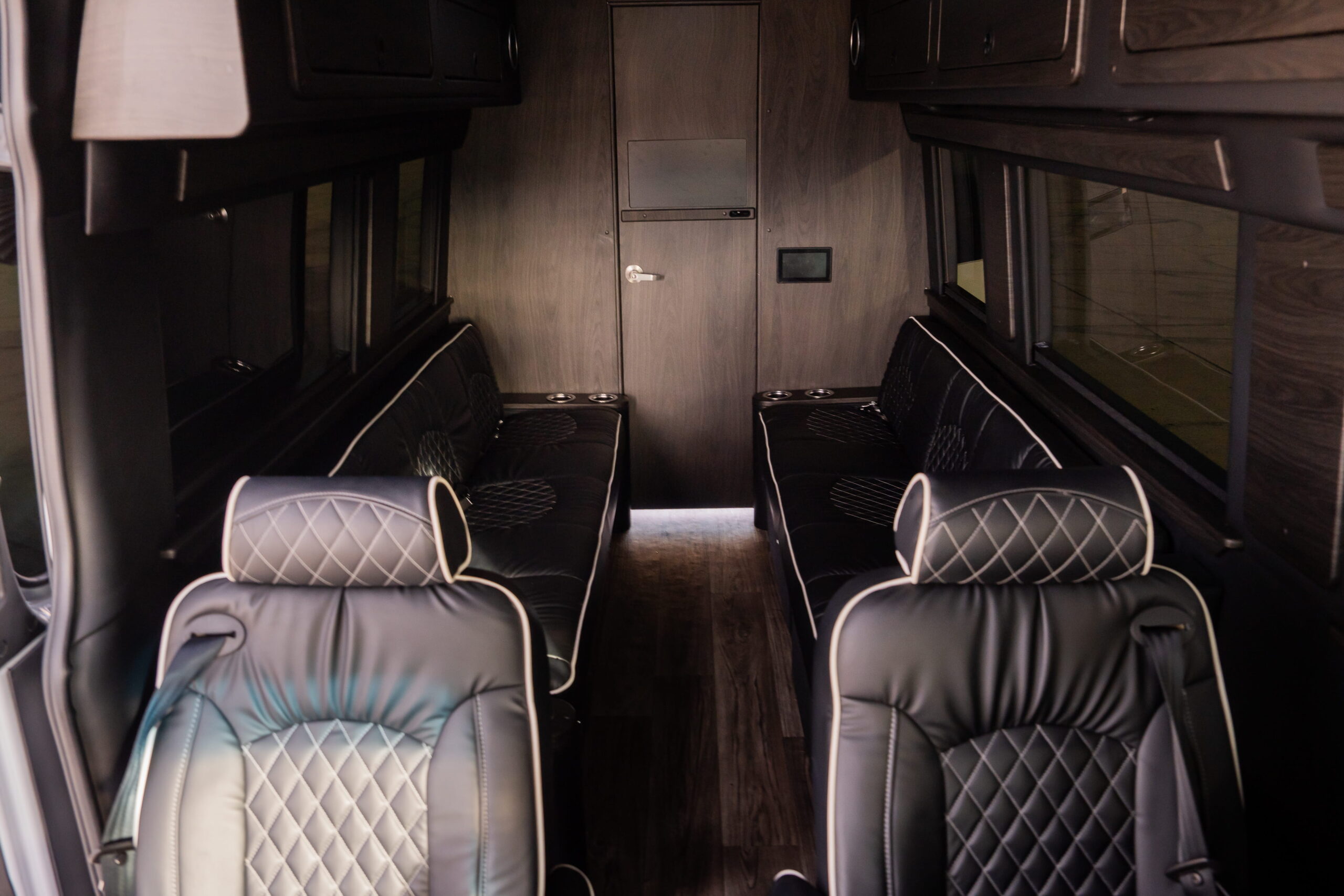 
								2023 Mercedes Benz Sprinter 3500 Luxe Edition full									