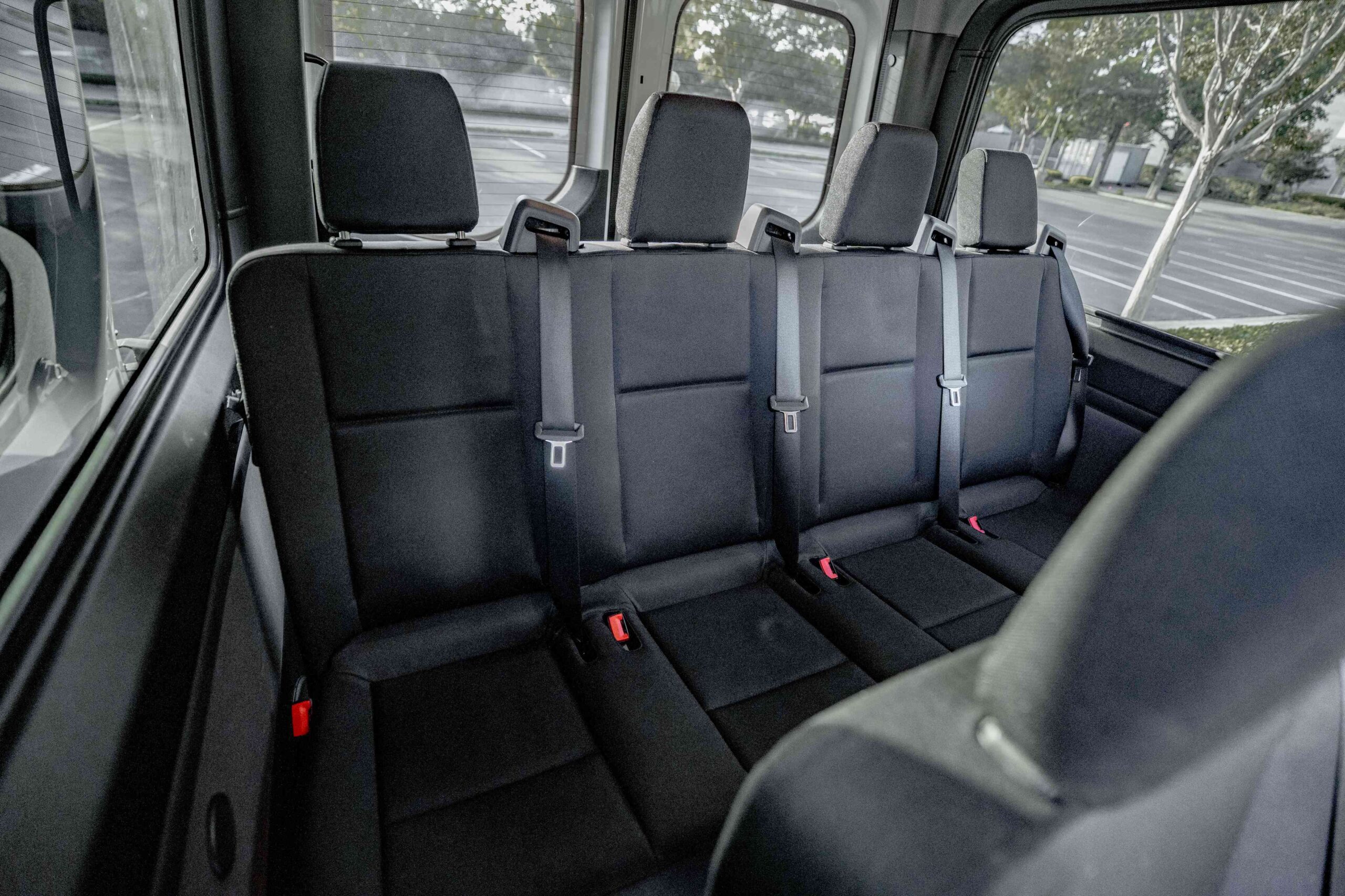 
								2025 White Sprinter 2500 full									