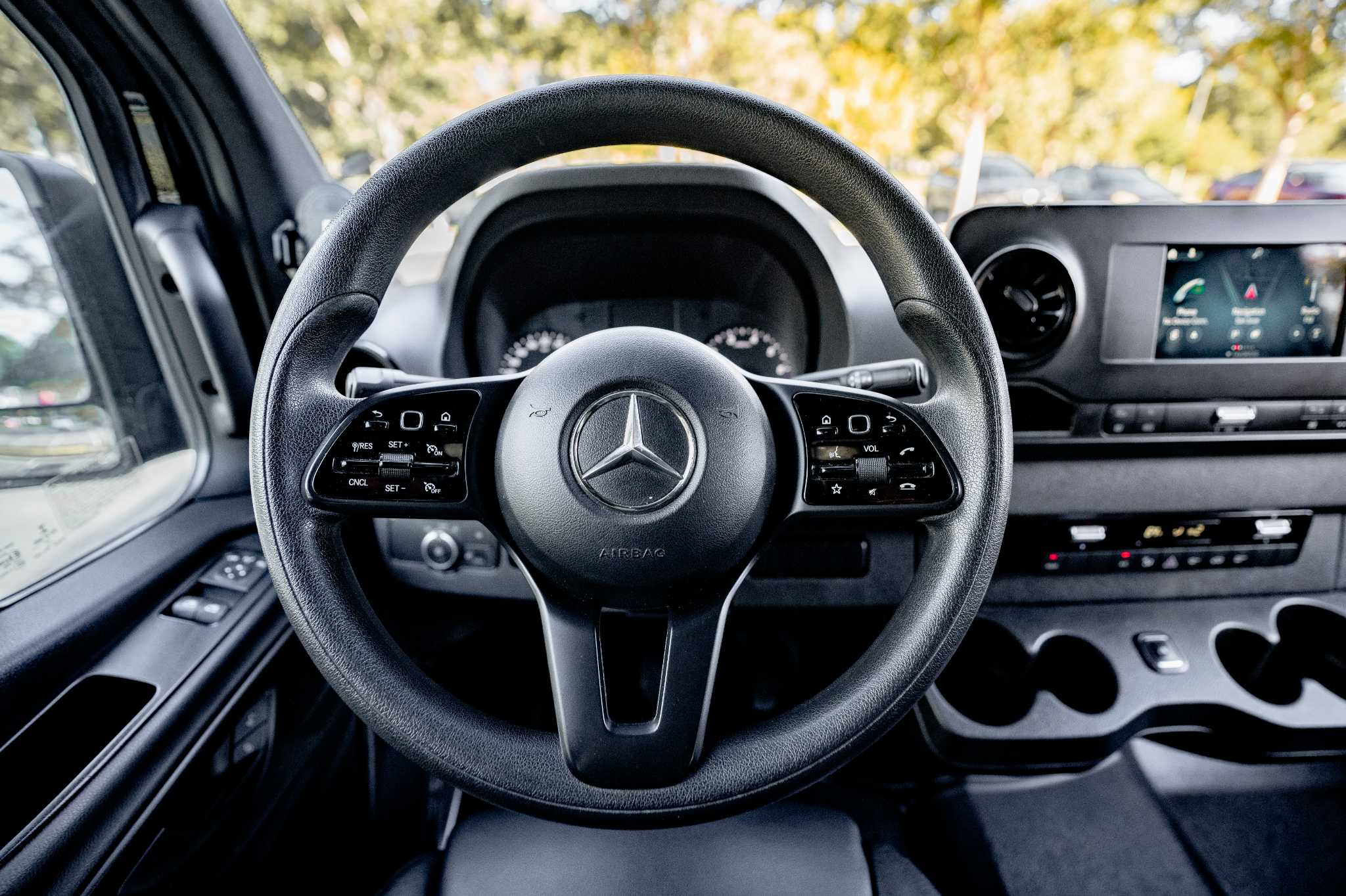 
								2024 Black Sprinter 2500 full									