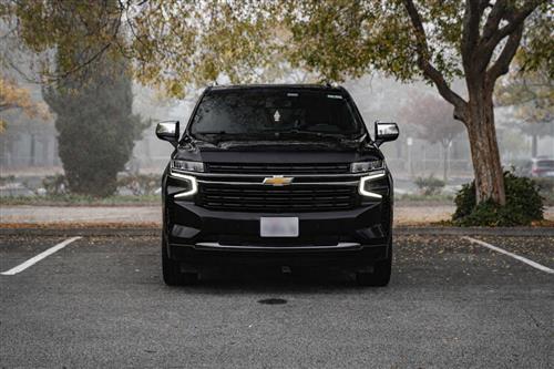 
								2023 Suburban Black LS 2WD full									