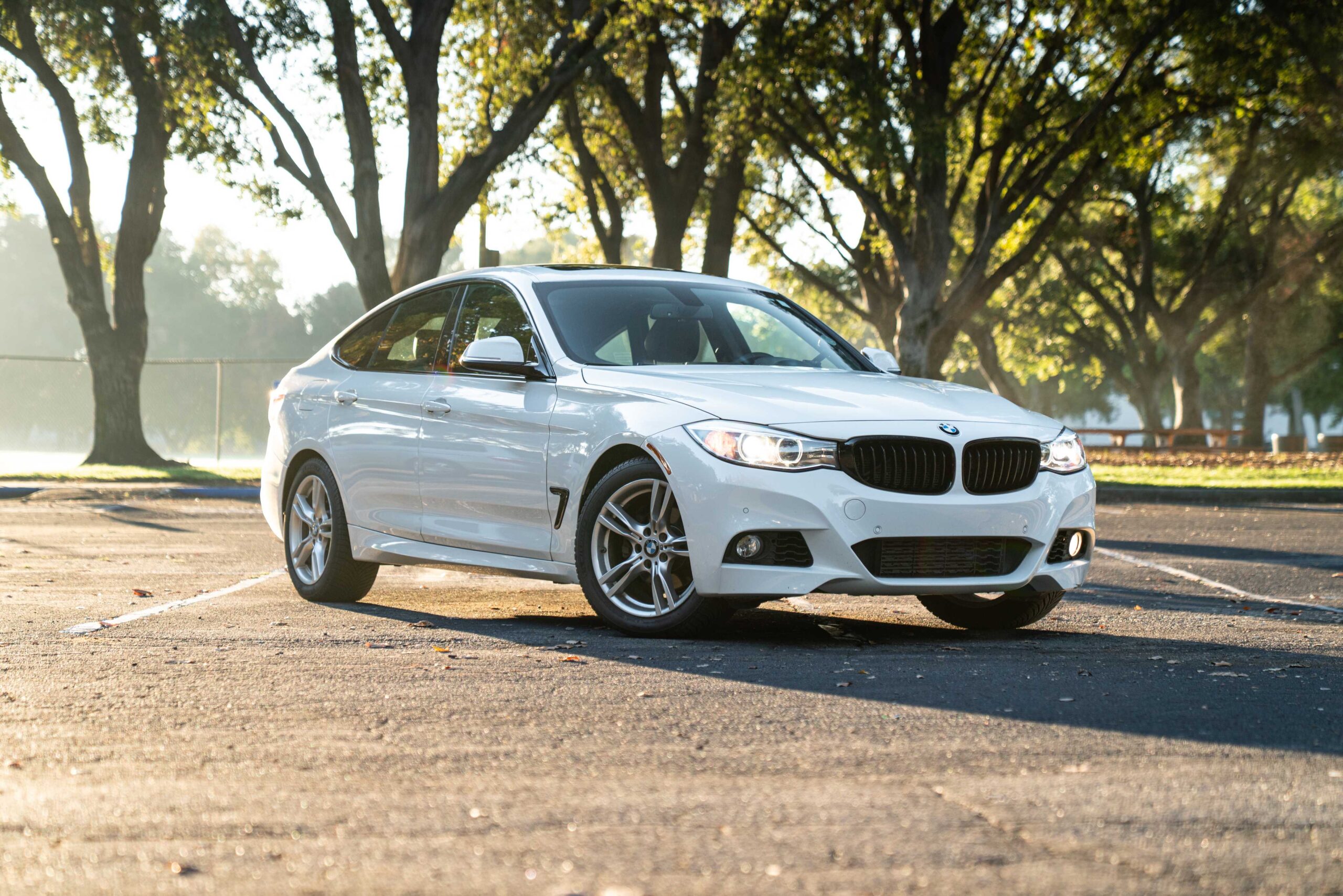 
								2015 BMW GT full									