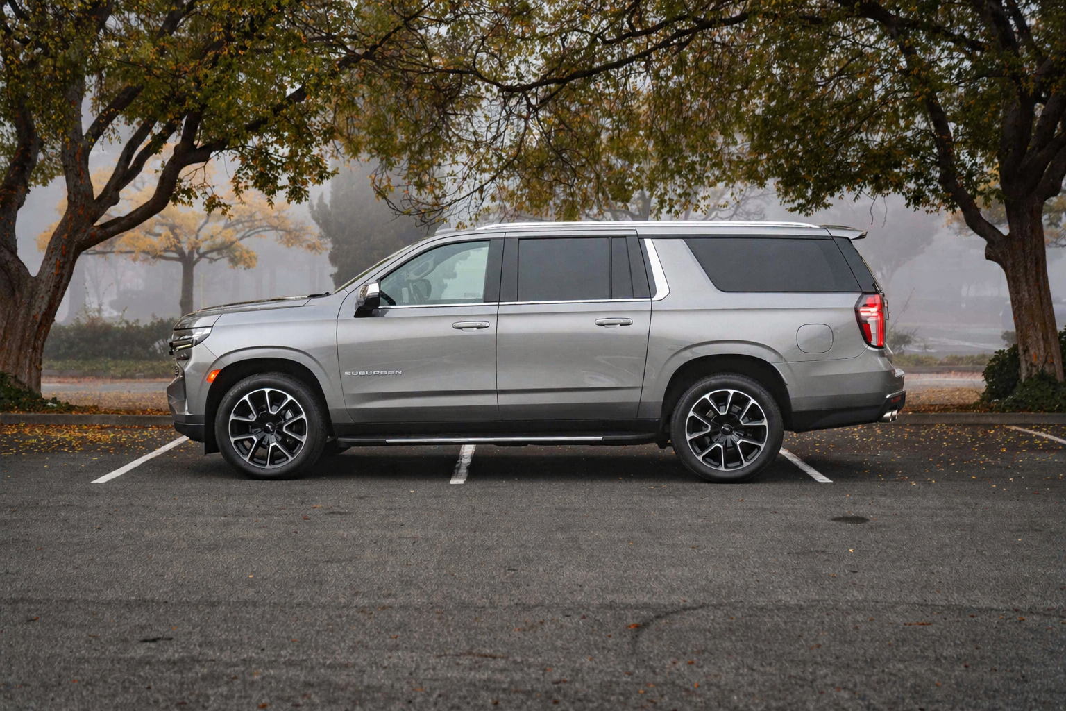 
								2022 Chevrolet Suburban LT full									
