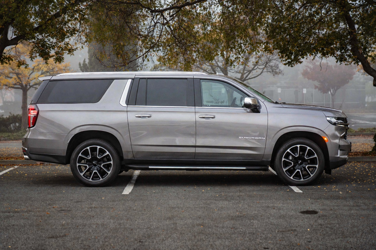 
								2022 Chevrolet Suburban LT full									