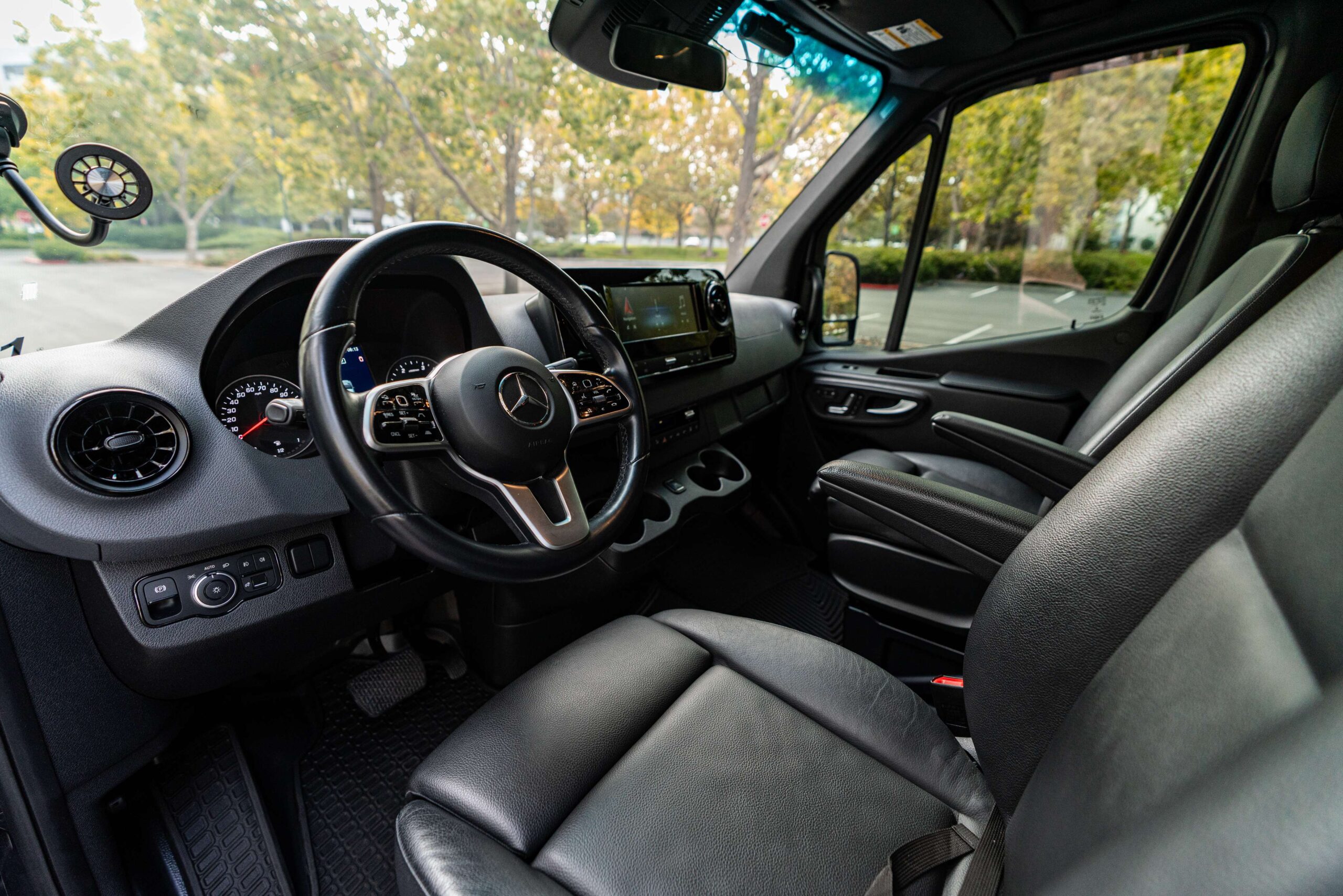 
								2021 Mercedes Benz Sprinter full									