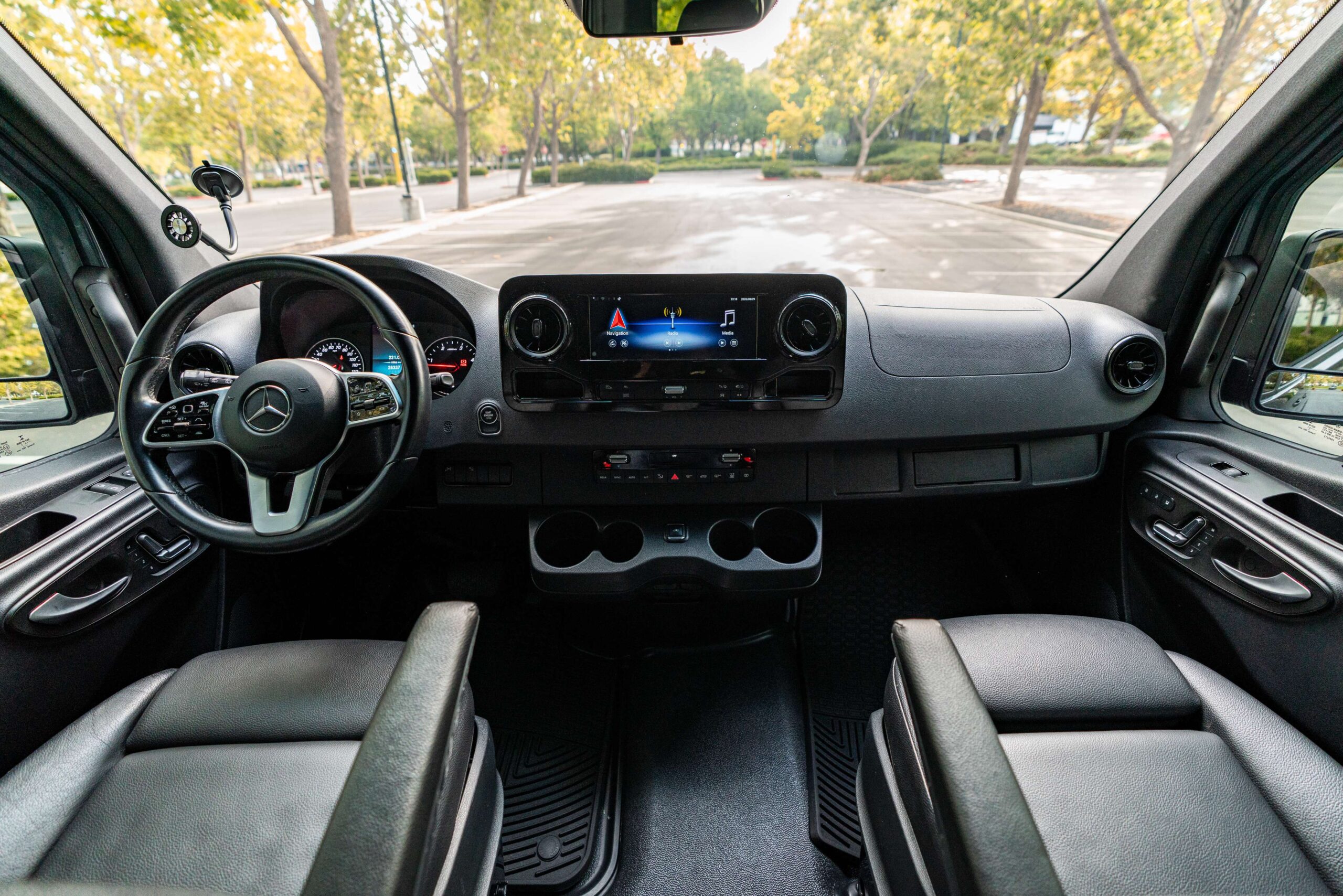 
								2021 Mercedes Benz Sprinter full									