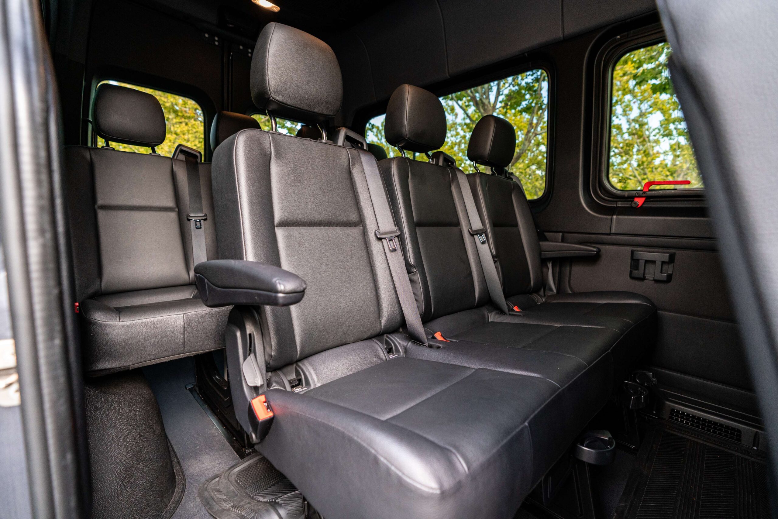
								2021 Mercedes Benz Sprinter full									